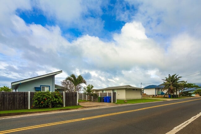 Building Photo - Welcome to this stunning 3-bedroom, 3-bath... Rental