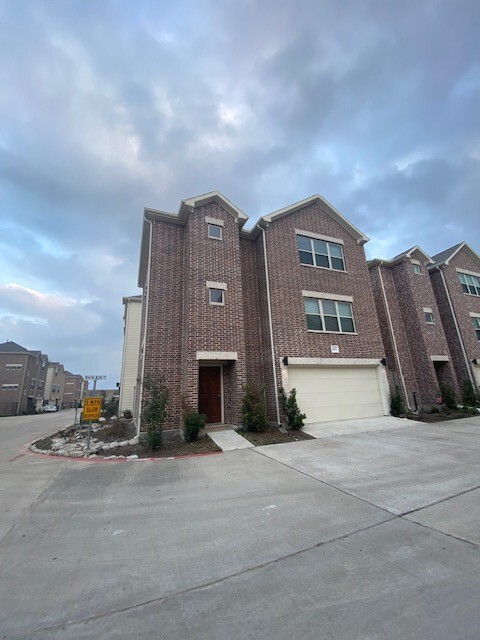 Building Photo - 11603 Main Ash Dr Rental