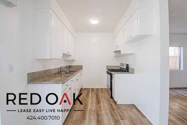 Photo - 4342 W 130th St Unit 1