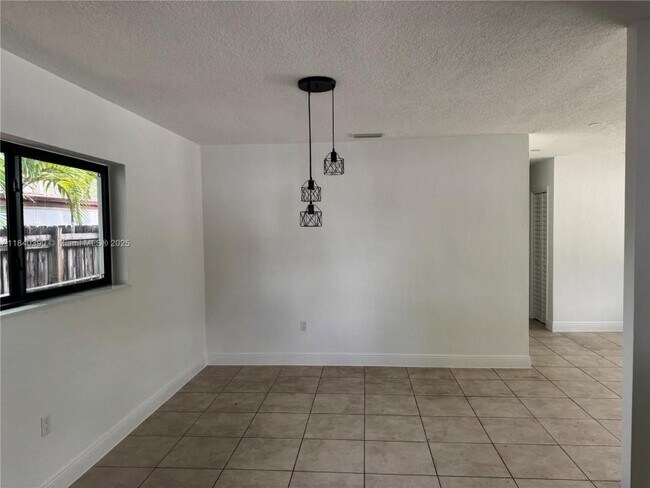 Photo - 3 bedroom in Hialeah FL 33010