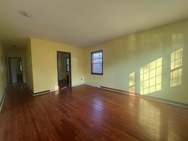 Photo - 382 Virginia Ave