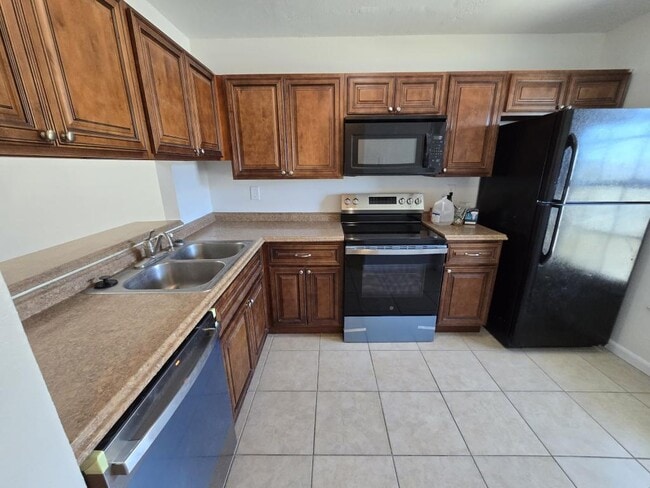 Photo - 2932 Bradley Ct