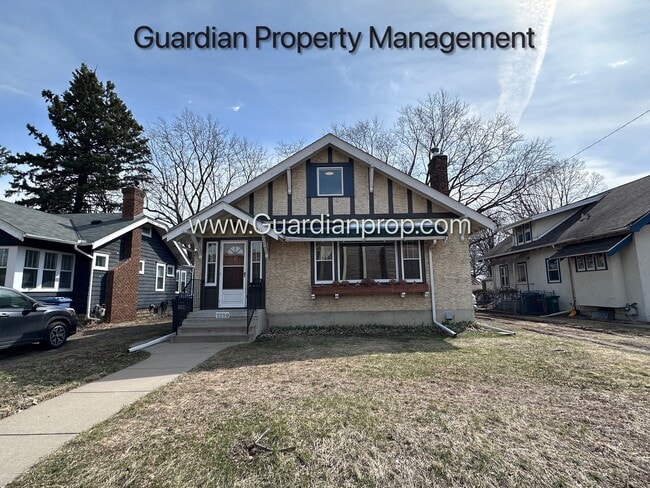 Building Photo - South Minneapolis Single Family Home, Renovated Bathrooms, Hardwood Floors, W/D