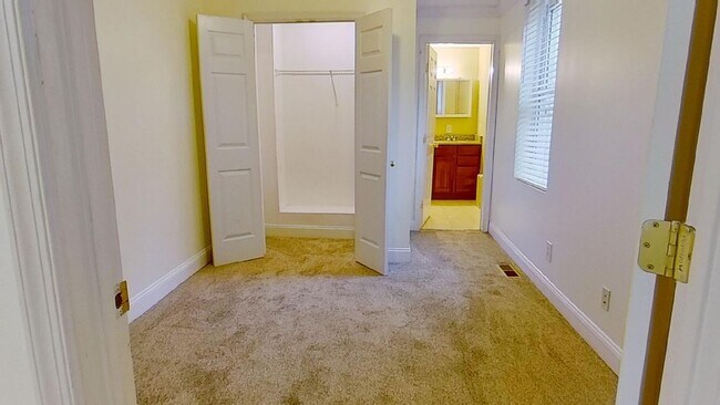 Photo - 412 S Eaton St