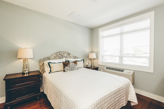 Photo - Meridia Metro