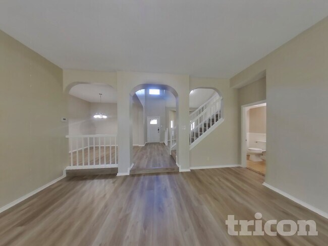 Photo - 8028 Copper Trail Dr