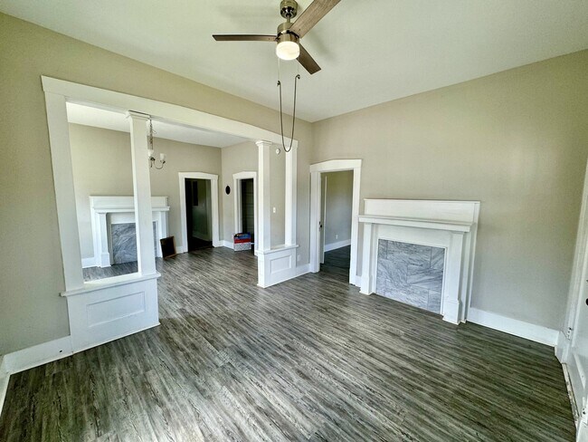 Photo - 505 N Houston St