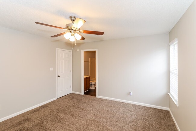 Photo - 4506 Shadow Hollow Dr