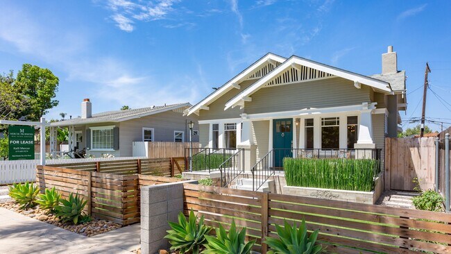 Photo - Modern Kensington Cottage