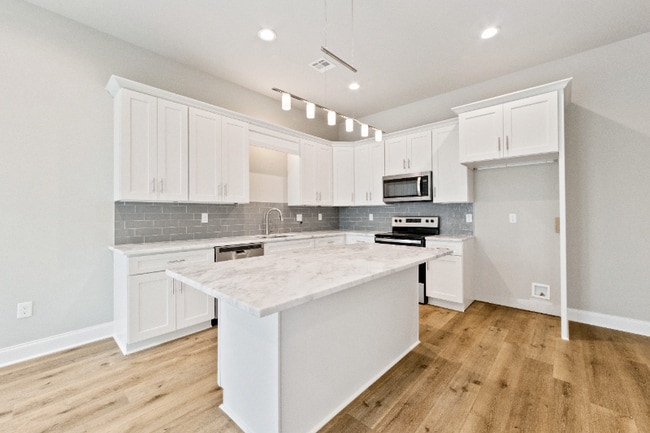 Photo - 215 Canvasback Dr