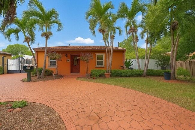 Building Photo - Miami Springs Single Family Home
