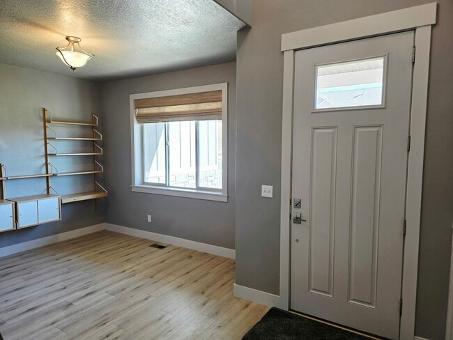 Photo - 9051 N Clubhouse Ln