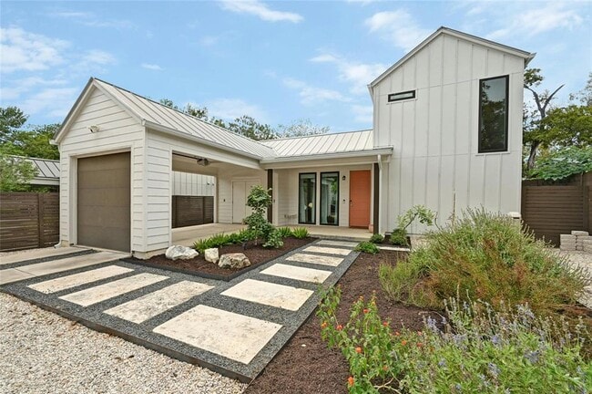 Building Photo - 4416 Gillis St