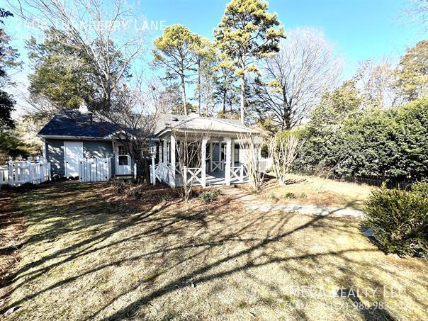 Photo - 2408 Turnberry Ln