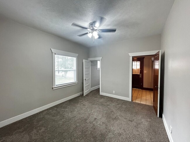 Photo - 1424 W Montgomery Ave