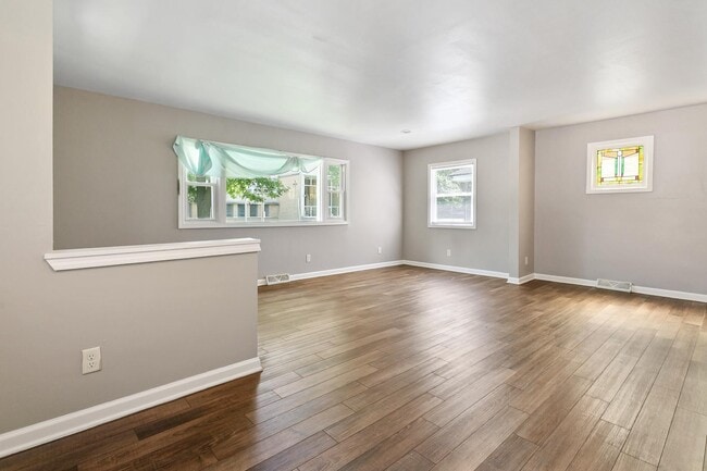 Building Photo - 5147 N 55th St Rental