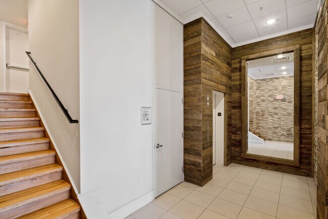 Elevator - 1430 South Street