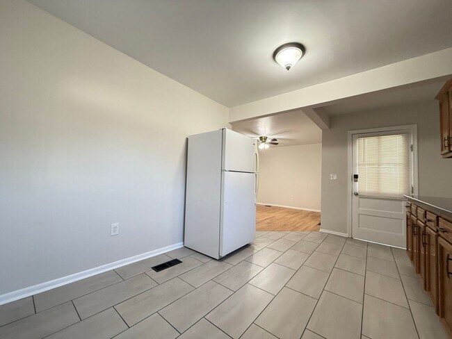 Photo - 154 Sylvester St Unit 2