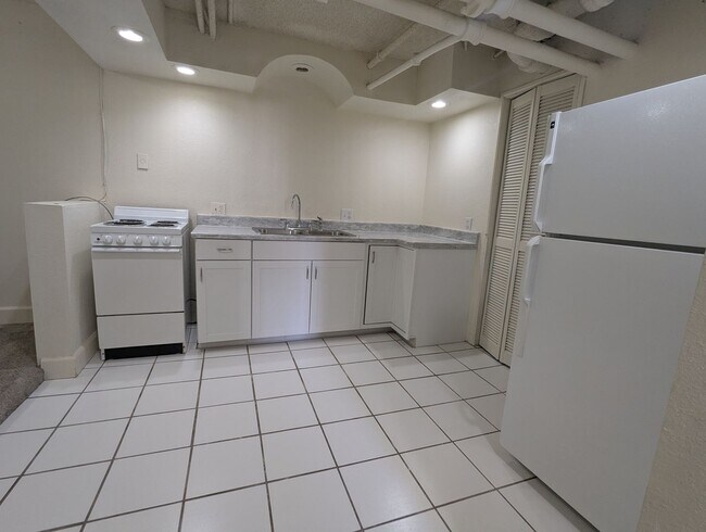 Photo - King George Unit Apartment 5