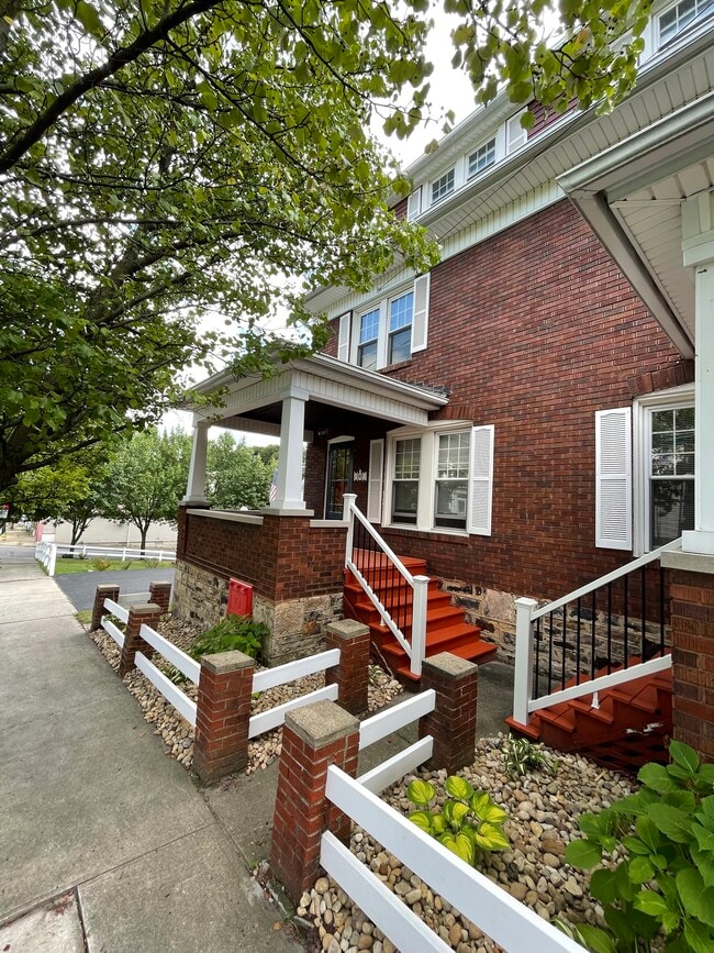 Photo - 2107 11th St Unidad 2107