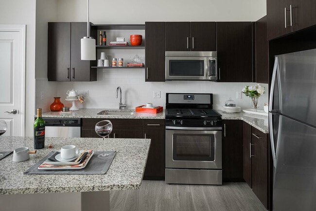 Avana East Main