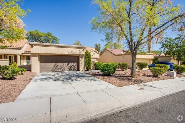 Building Photo - 8832 Villa Ridge Dr Rental