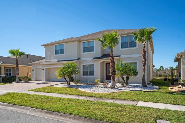 Spacious, Like-New 5/3.5 Home with 3-Car G... - Spacious, Like-New 5/3.5 Home with 3-Car G...