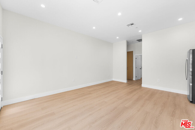 Photo - 5127 Don Pio Dr