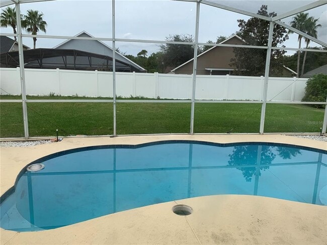 Photo - 3814 Regents Way