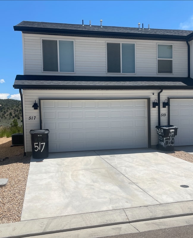 Photo - Small dog Friendly!! 4-6 Month Lease!