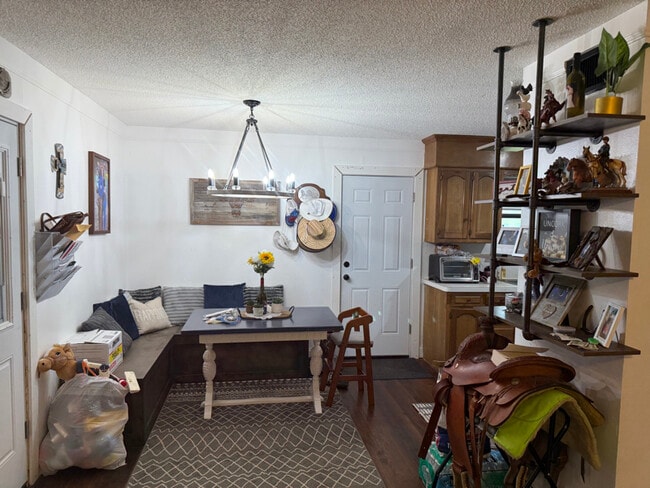 Photo - 3153 Roosevelt Dr