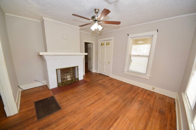 Photo - 3 bed, 1 bath near UOM