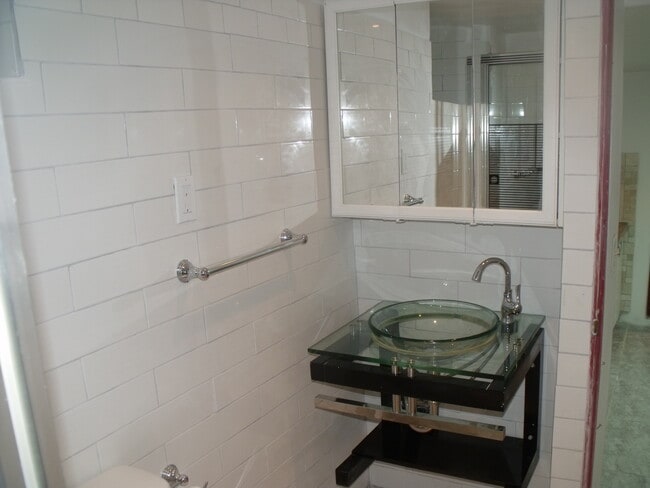 Photo - 236 Garden Av Unit 1