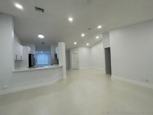 1630 Zenith Way