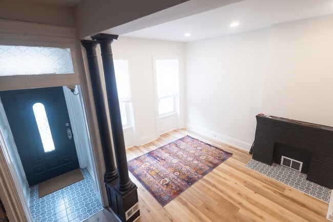 Photo - 1826 W Master St