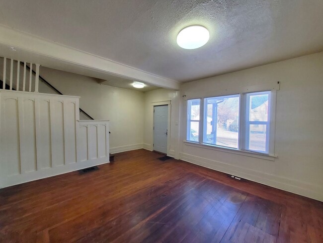 Photo - 418 Sunnyside Ave