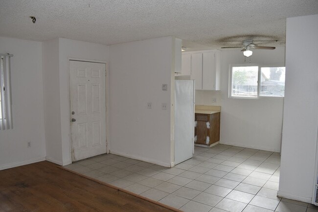 Photo - 2 Bedroom 1 Bath Single Level Unit- Lakeside