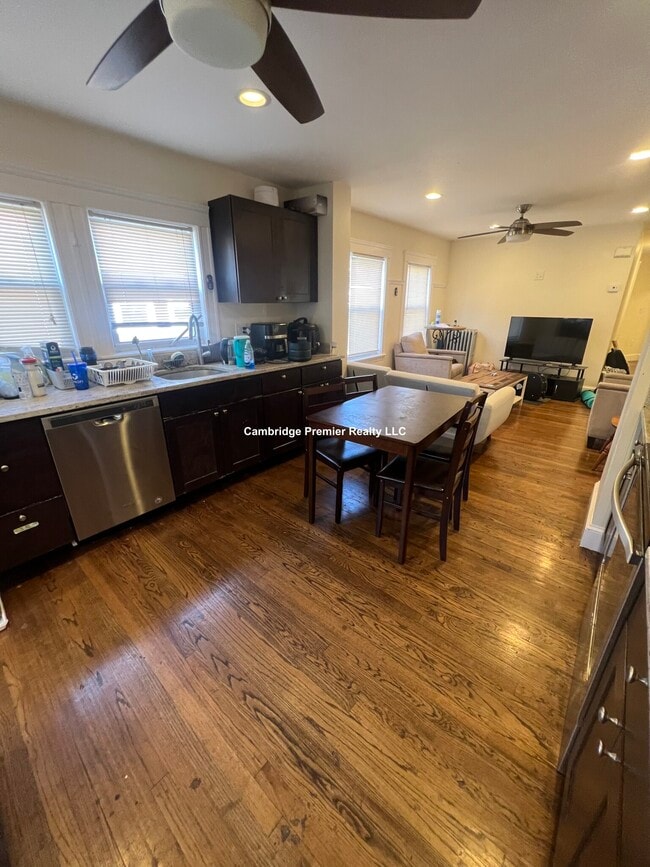 Photo - 117 Burget Ave