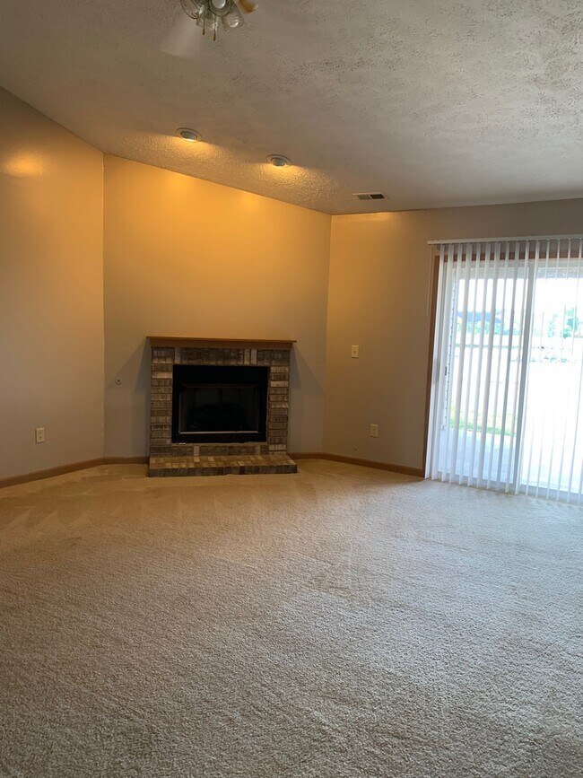 Photo - 2 bedroom, 2 full Bath, 2 car attached garage, West Lafayette duplex.