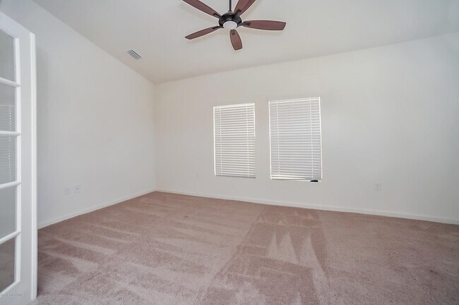 Photo - 1033 Musgrass Cir