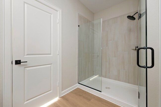 Photo - 3129 Banyan Dr