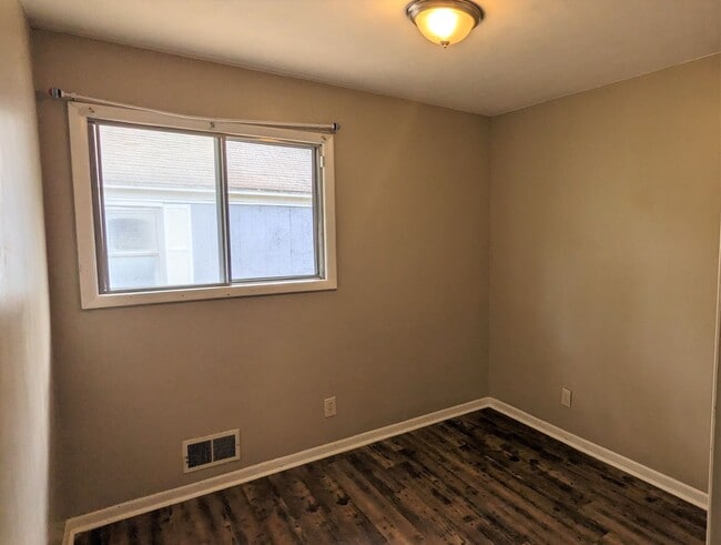 Photo - 1264 Flower Ave