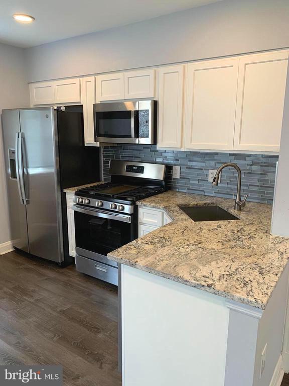 Photo - 4429 Newport Ave