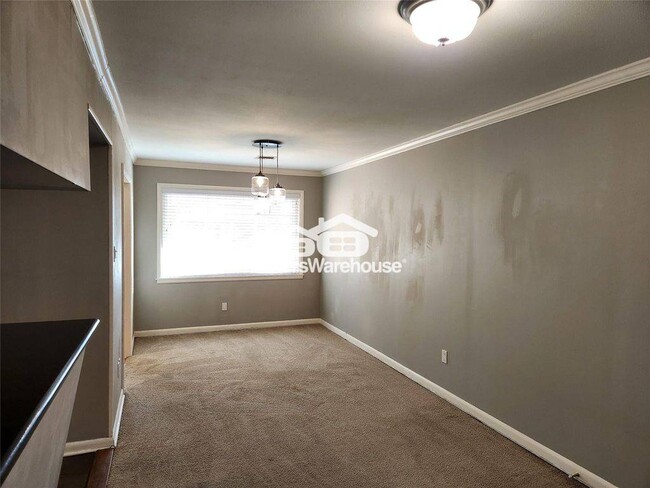 Photo - 6418 Woodbrook Ln