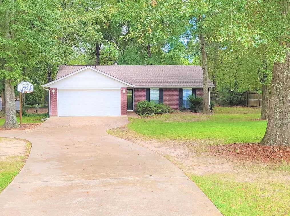 Photo - 411 Whitehouse Dr