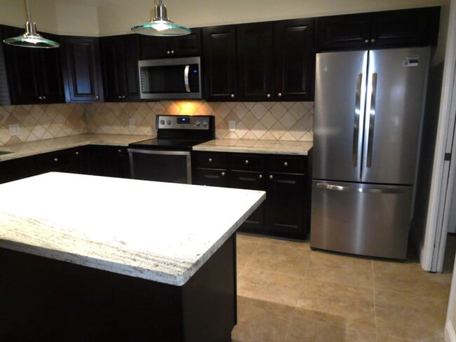 Photo - UNR friendly 3 Bedroom , 2 Bath close to campus