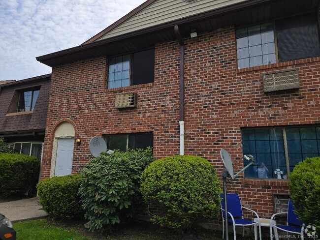 Building Photo - 100 Mark Ln Unit B4 Rental