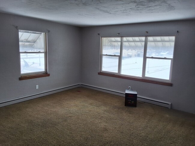 Photo - 143 W Locust St Unidad 6