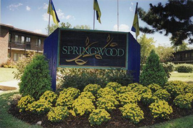 Photo - Springwood Apartments