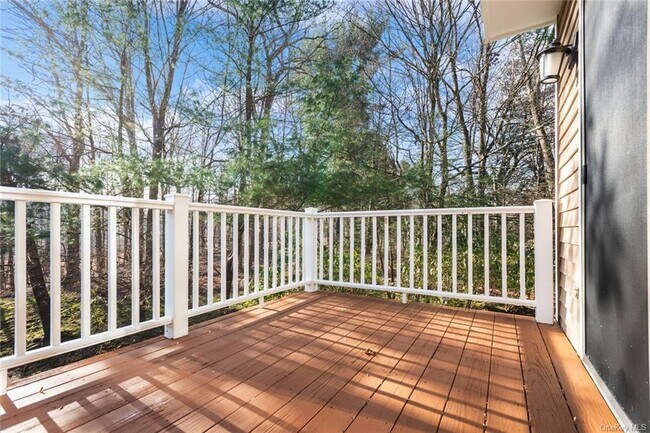 Photo - 136 Bayberry Cl